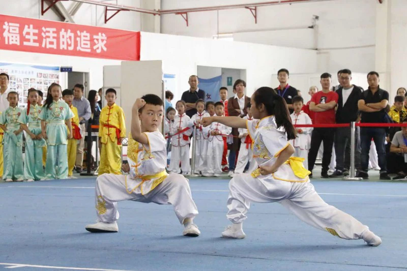 篮球防守训练中如何提高体能和耐力_0